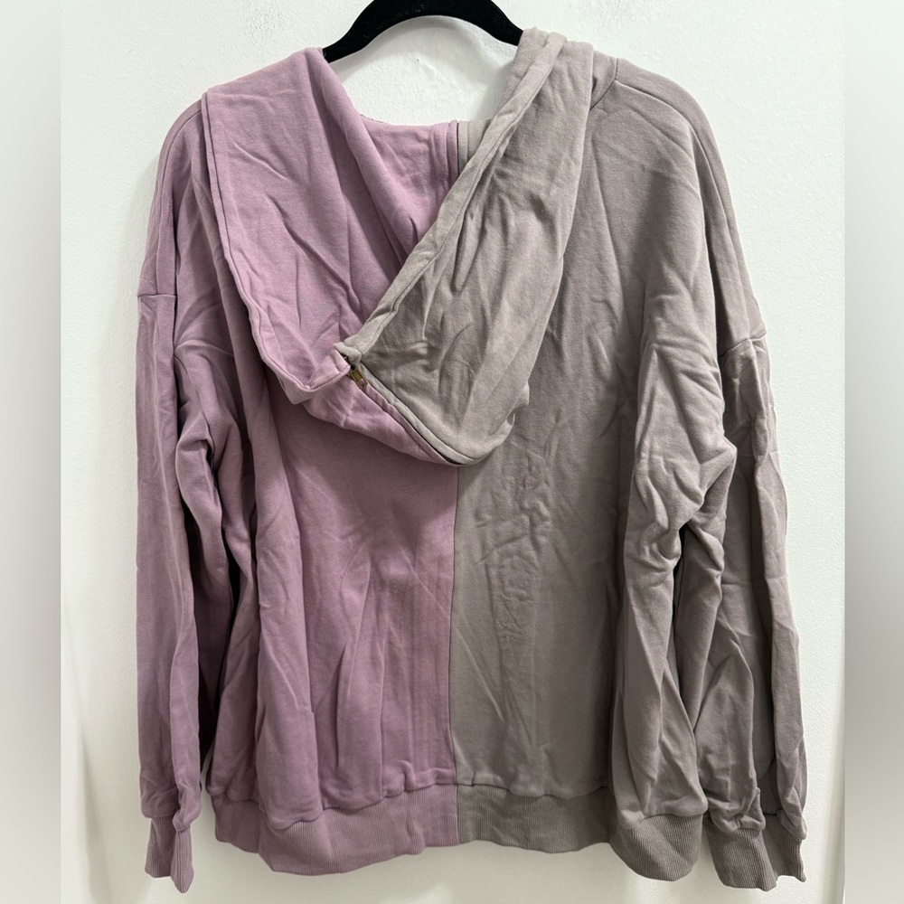 Easel Two-Tone Hoodie in Mauve and Taupe - Picture 2 of 2